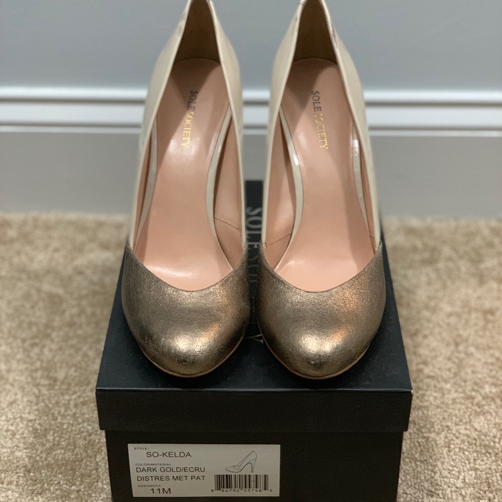 Sole Society Pumps